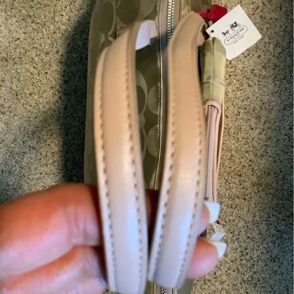 Coach LW Sig Nyl EW Zip Top Tote & Ereader case NWT #SV/Khaki Drk pink pull/tag - Picture 8 of 14